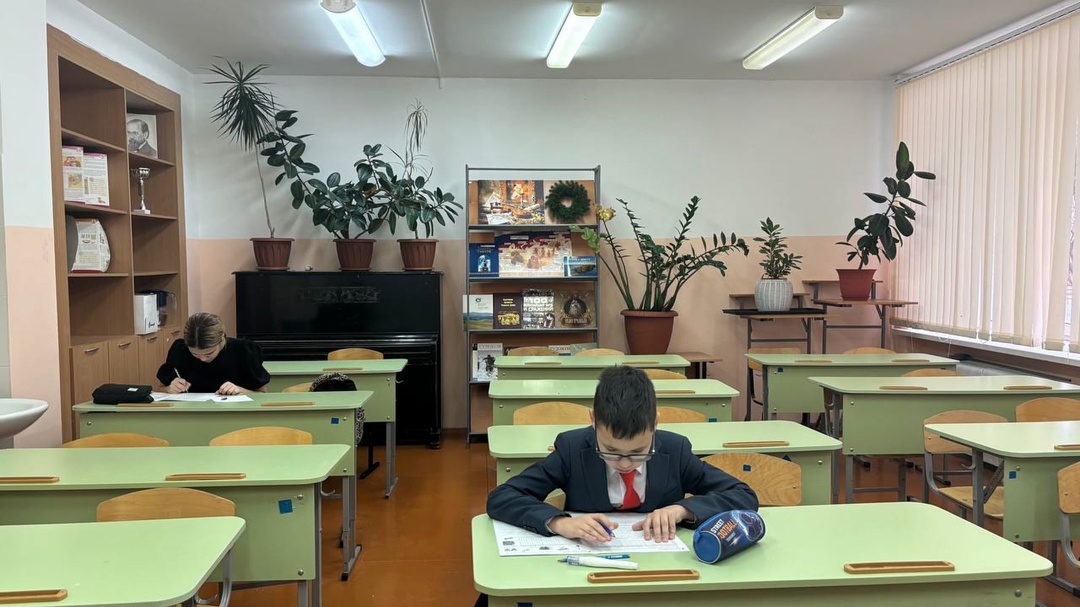 gm7en3J8c0yyHxwsU7w5HTQMdaHoXBda584IUAiz__lyRp_JhVcLmy-ItEvXWzOgAMR2BK4_1i5pe2Yk-t1DAXsj.jpg